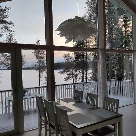 Sirius Sieri, Log-cottage By The Вилла