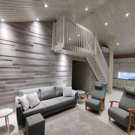 Sirius Sieri, Log-cottage By The Рованиеми