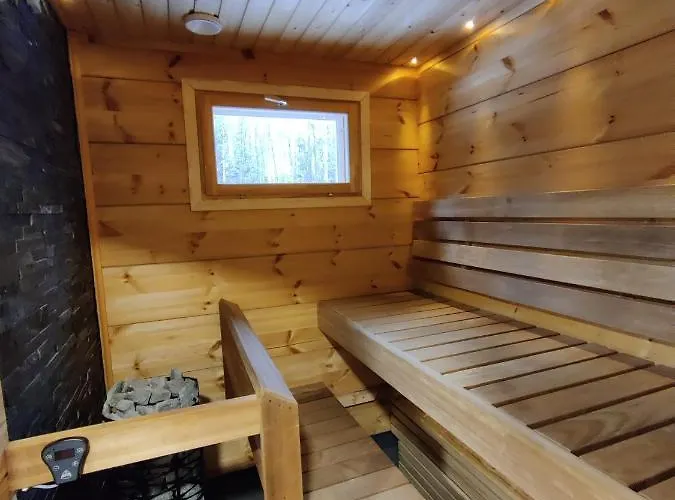 Sirius Sieri, Log-cottage By The Willa