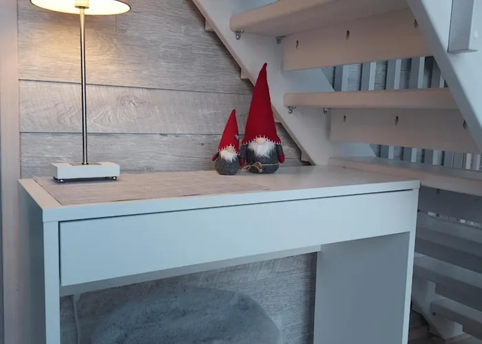 Sirius Sieri, Log-cottage By The Rovaniemi